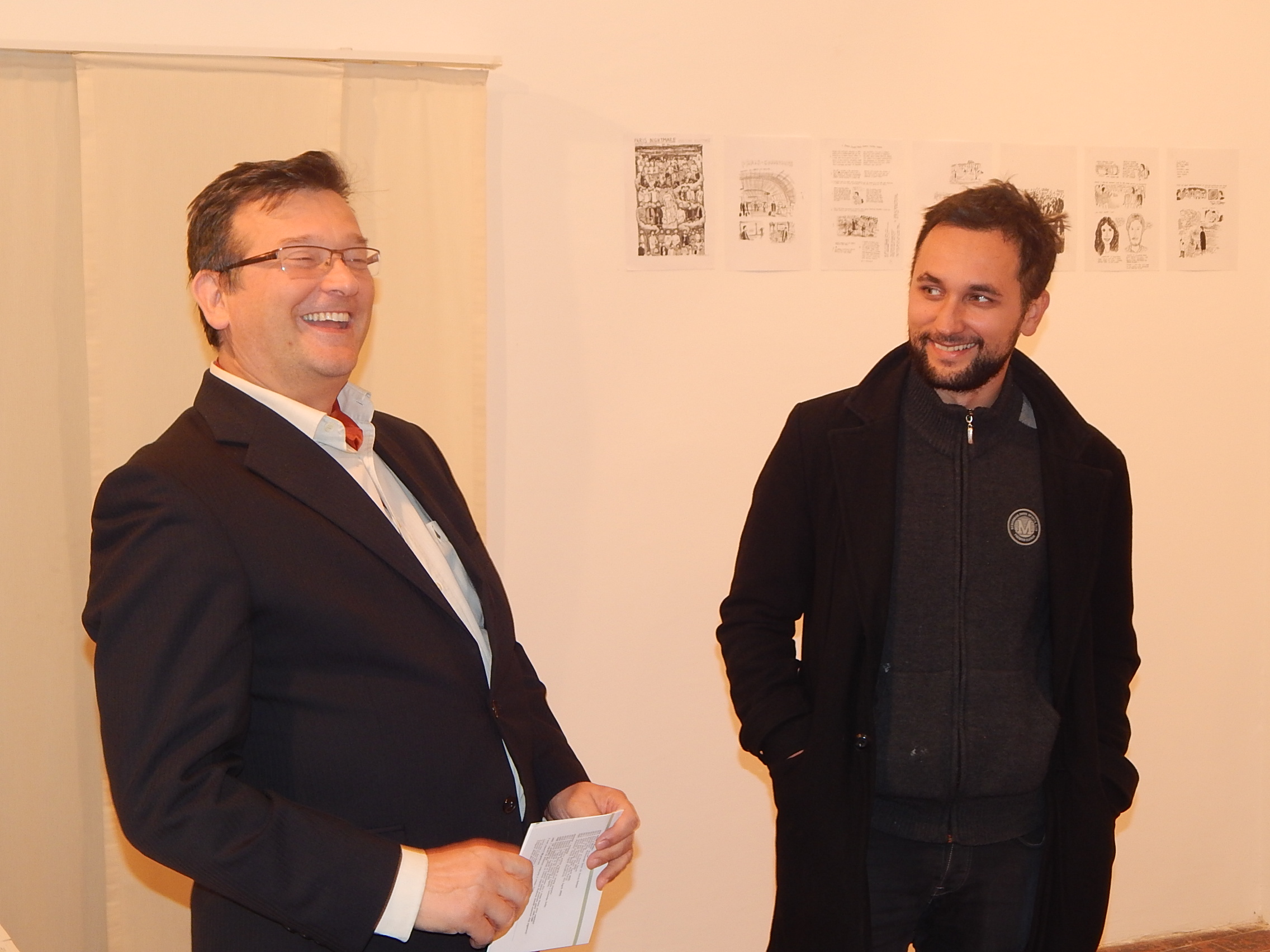 Nikola Albaneže i Stipan Tadić 5. studenog 2015. u Galeriji Zilik u Karlovcu na otvaranju izložbe "Pariške noćne more". Foto: Marin Bakić